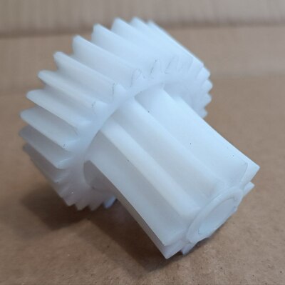   / 7 D51  (,  3)