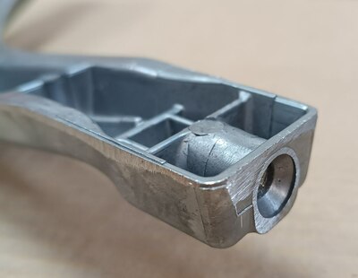    DEXP F42020004 (,  3)