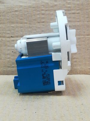  () GRE  8   .  ZANUSSI (,  3)